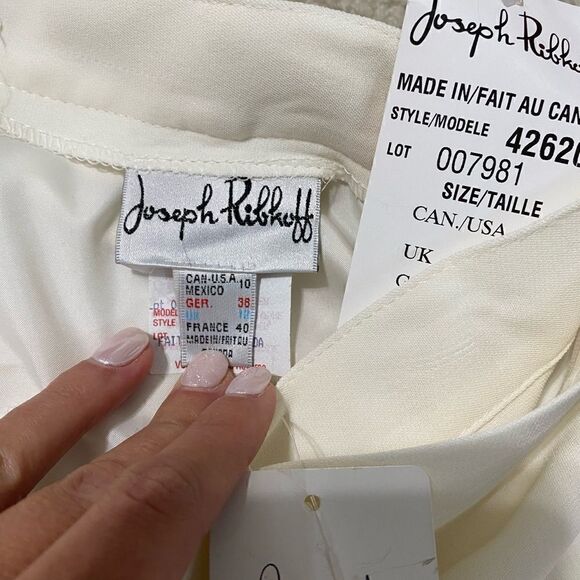 JOSEPH RIBKOFF white skirt with belt and dangled pearls - Picture 5 of 7